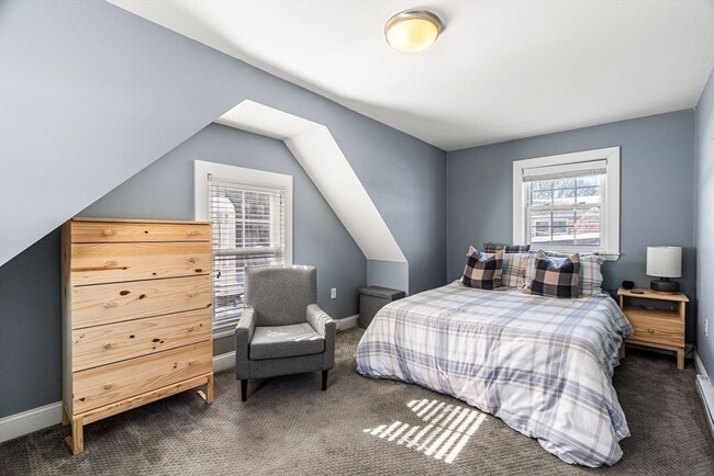 Building Photo - 87 Condor St