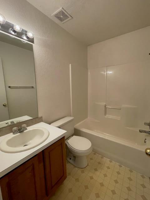 Building Photo - 421 Poppy Ln