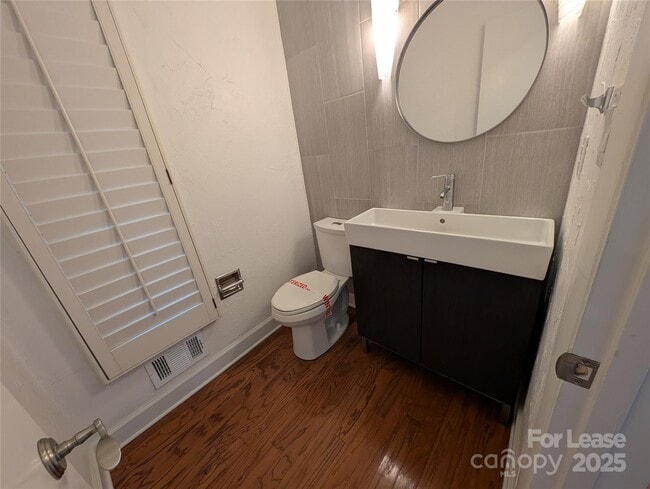 Building Photo - 3023 Shallowood Ln