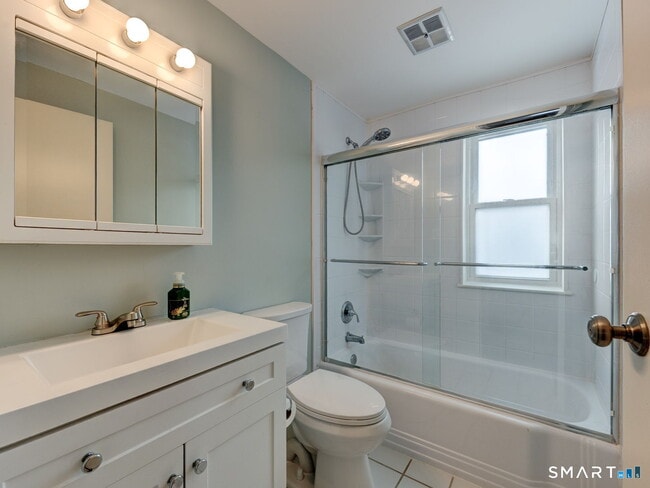 Building Photo - 275 Pierremount Ave