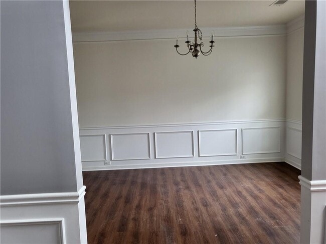 Building Photo - 950 Rockbass Rd