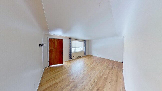 Living room 1 - 2635 Fenton St