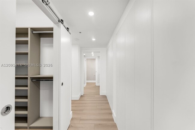 Building Photo - 251 Crandon Blvd