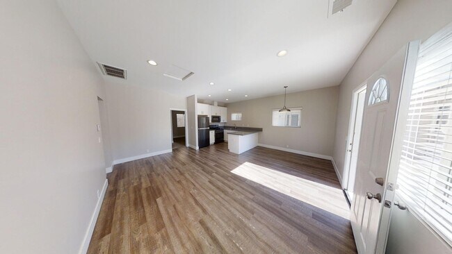 Building Photo - Steps from SDSU – Spacious Homes in Prime College Area