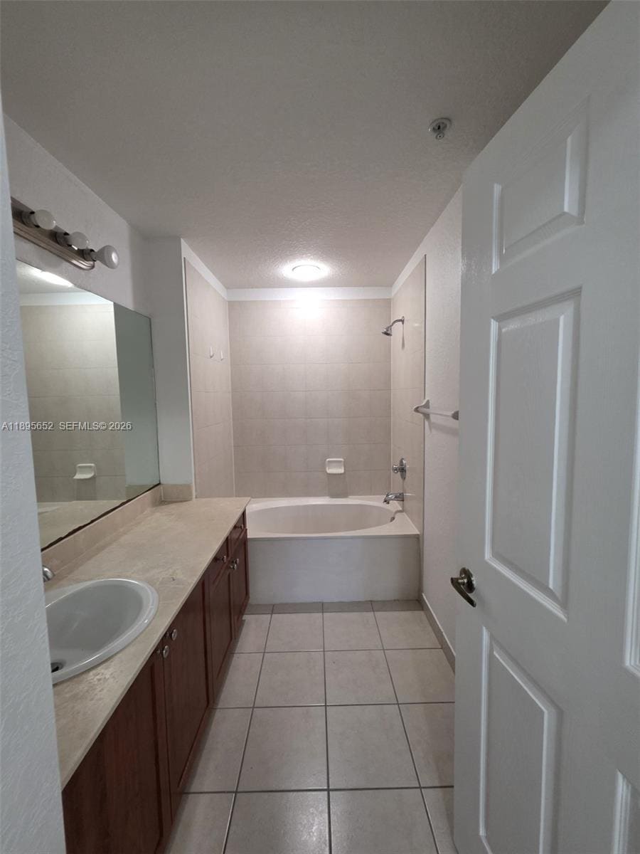 Building Photo - 10885 NW 89th Ter