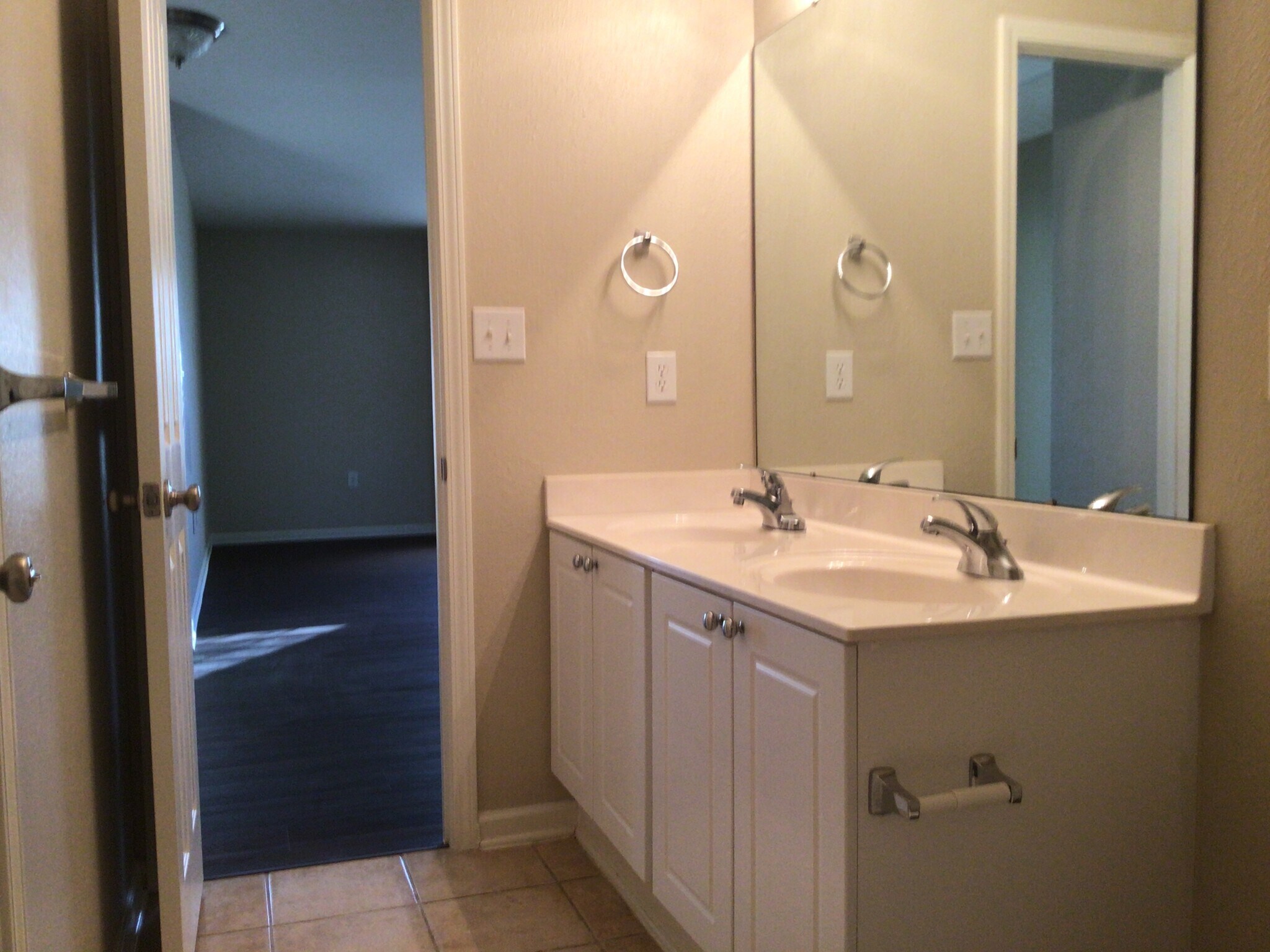 Building Photo - 14718 Watertrace Dr