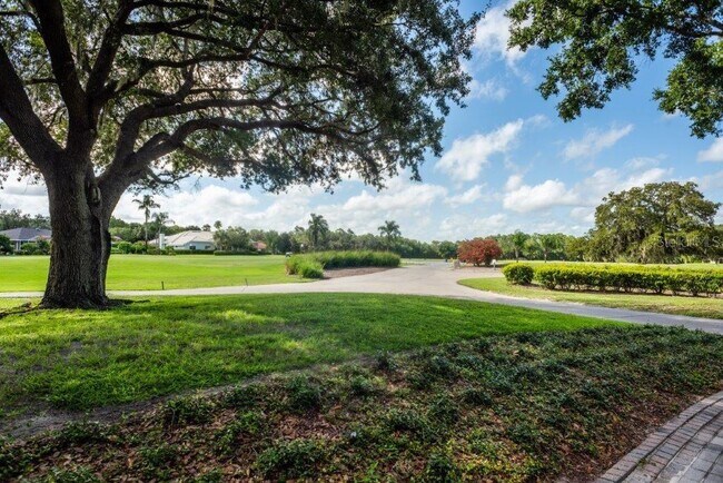 Building Photo - 3829 Spruce Pine Dr