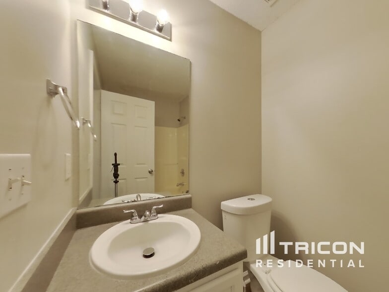 Building Photo - 340 Tuscany Trce