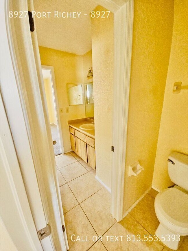 Building Photo - 8927 Cochise Ln