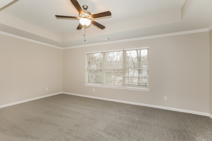 Building Photo - 247 Turtle Creek Dr
