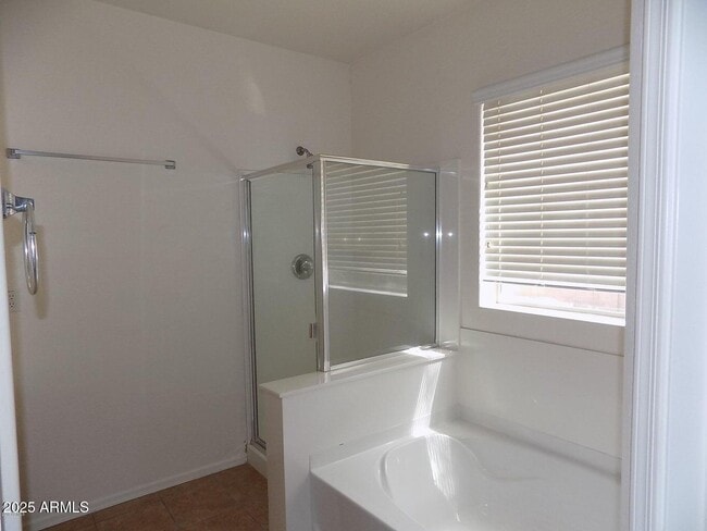 Building Photo - 45449 Alamendras St