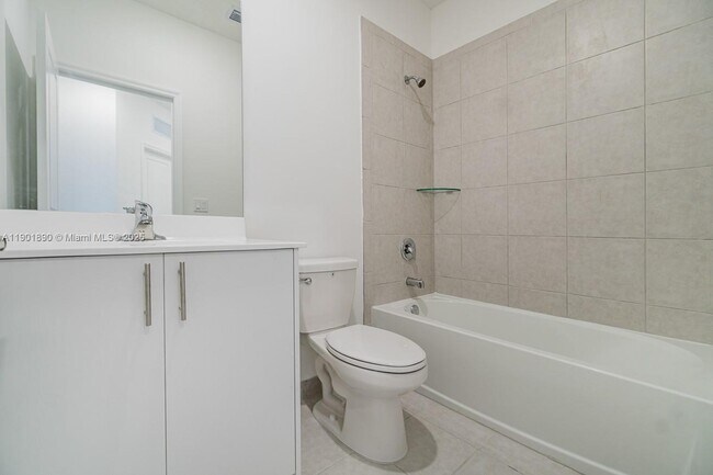 Building Photo - 207 SW 159th Ter