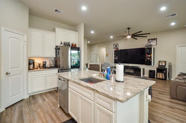 Building Photo - 12630 Beddington Ct