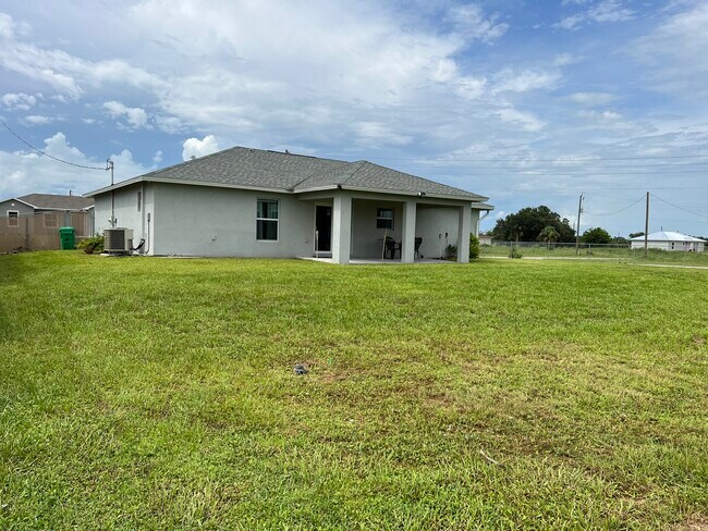 Building Photo - 1206 Venus Loop