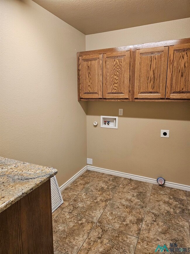 Building Photo - 113 Mariposa Dr