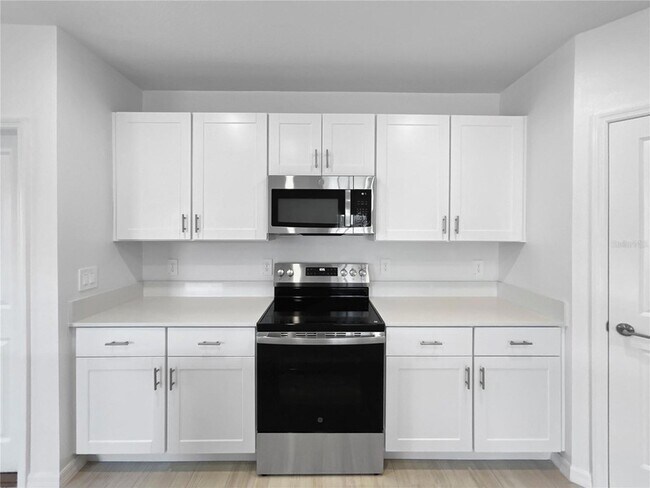Building Photo - 17570 Shirewood Wy