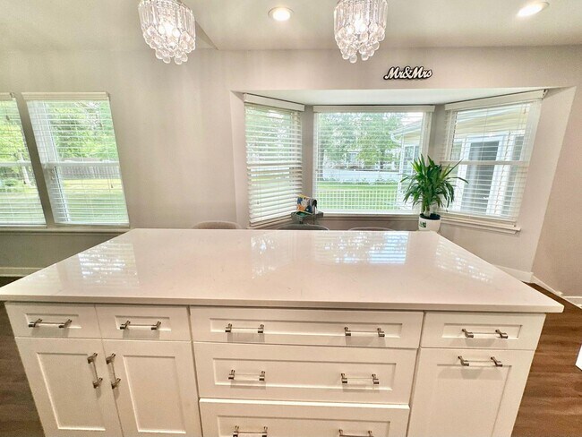 Building Photo - 1384 Marble Hill Dr