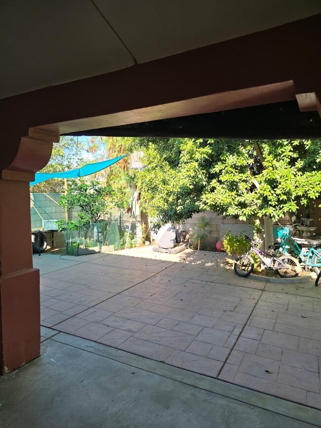 Building Photo - 50925 Chiapas Dr