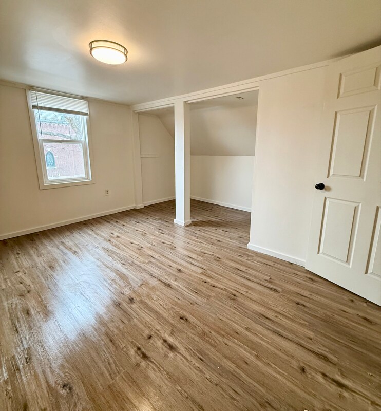 Building Photo - 1022 Huffman St