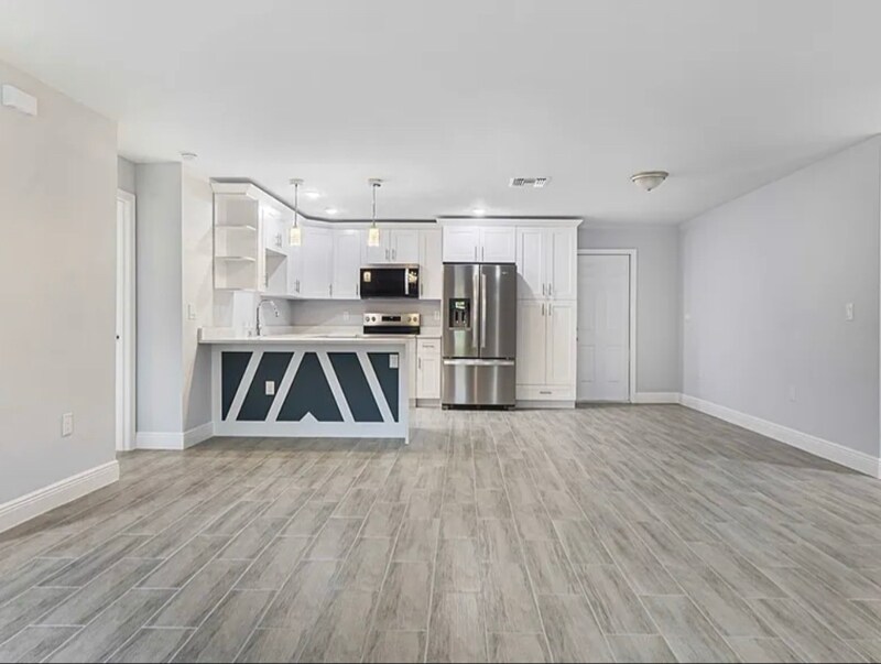 Building Photo - 3113 46th St W