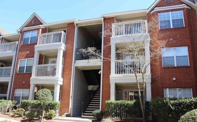 Primary Photo - 3086 Chastain Park Ct NE