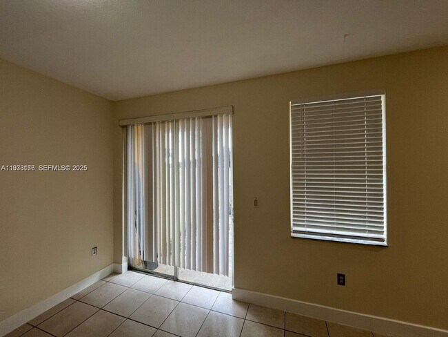 Building Photo - 10908 SW 240 Ln