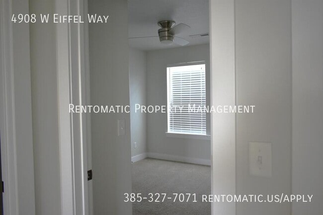 Building Photo - 4908 Eiffel Wy