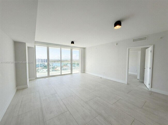 Building Photo - 400 Sunny Isles Blvd