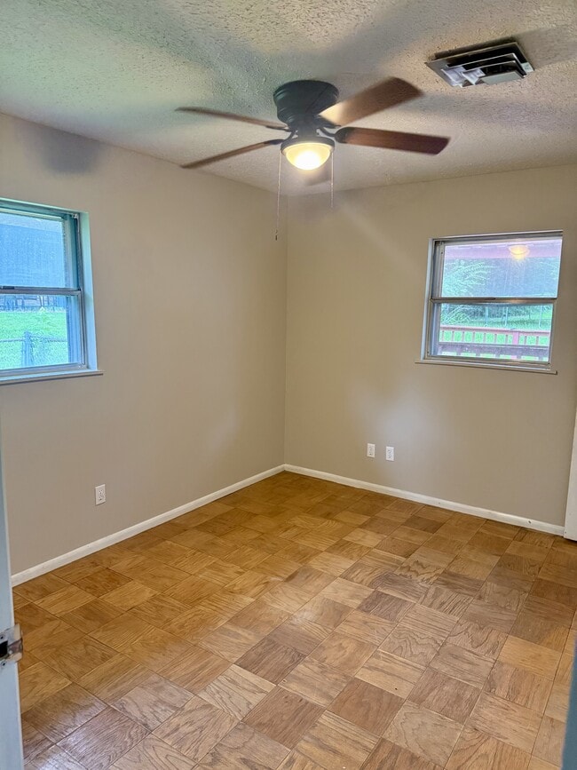 Building Photo - 2434 Patterson Dr