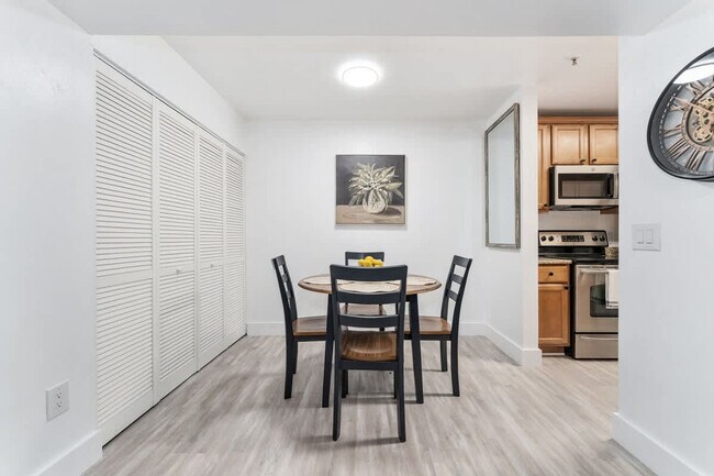 Building Photo - 2360 SW Archer Rd