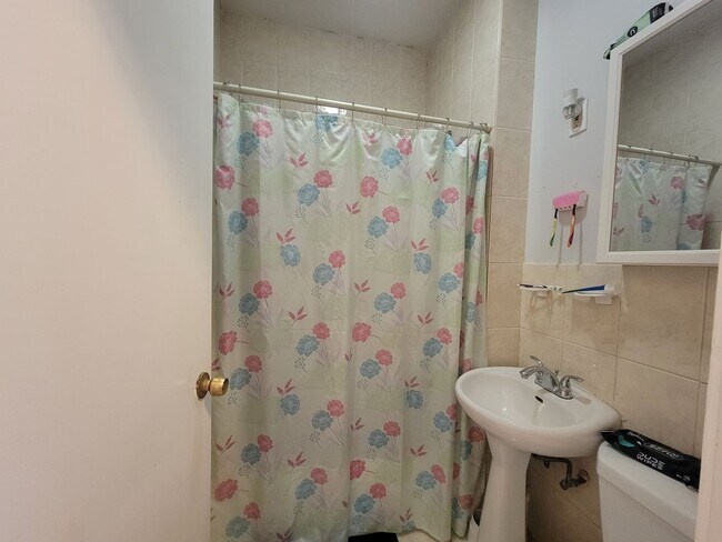 Building Photo - 139 Franklin St