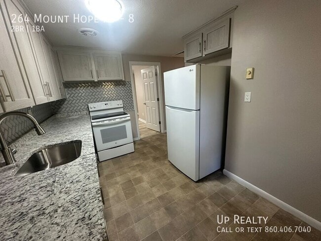 Primary Photo - 264 Mt Hope Rd