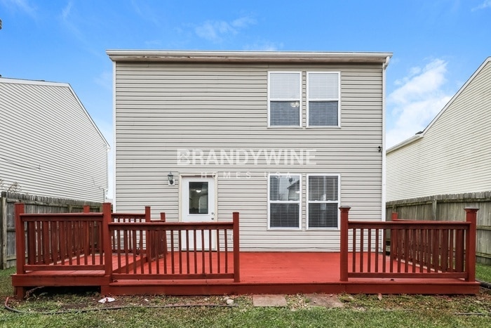 Building Photo - 4528 Connaught Dr E