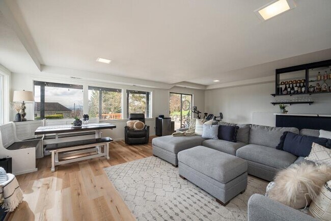 Lower Level Living Room - 2433 Crestline St