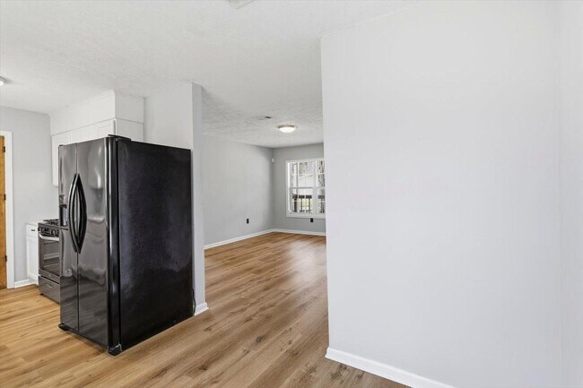 Building Photo - 936 Jenkins St