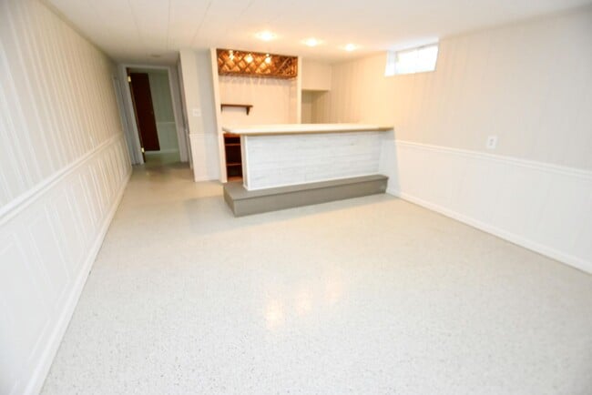 Building Photo - 3 bedroom 2 bath ranch style home in South Bend IN