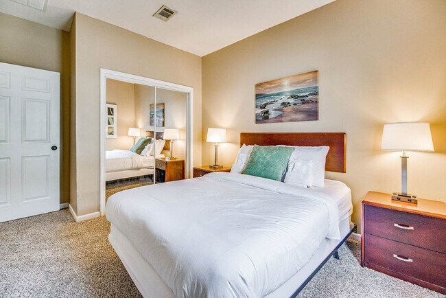 Building Photo - 5315 Cambria Dr