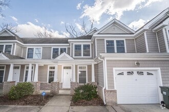 Building Photo - Updated Condo in Norfolk