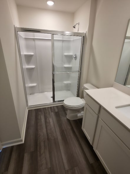 Building Photo - 2062 Gln Xing Dr