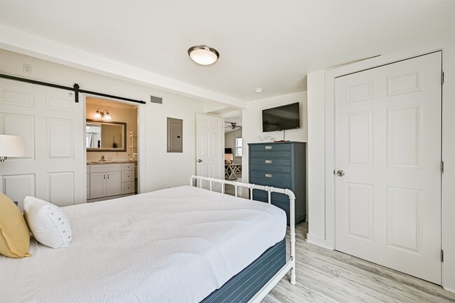 Building Photo - 3806 Concho Key