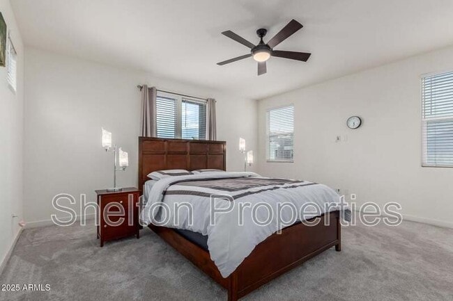 Building Photo - 1310 N Zane Dr