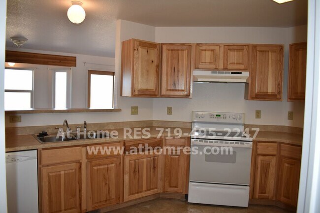 Building Photo - 8815 Elbert Rd Peyton CO 80831