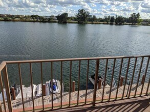 Building Photo - 1100 Crystal Lake Dr