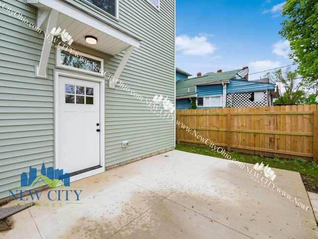 Building Photo - 2025 YEAR END SPECIAL! No App Fee! Newly Built 3 Bedroom 2.5 Bathroom Home!