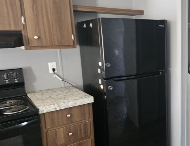 Building Photo - Knoxville 37918 - Almost New 3-bedroom 2-b...