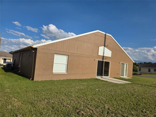 Building Photo - 4532 Great Blue Heron Dr