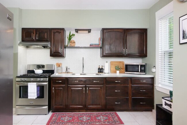 Building Photo - 2156 W 34th Pl