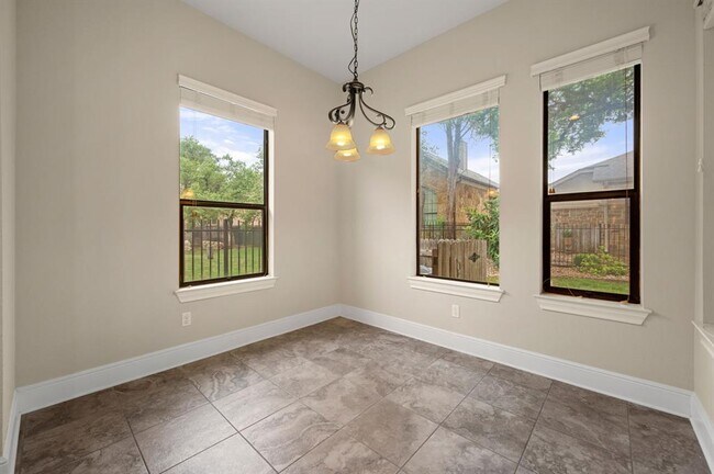 Building Photo - 22 Prestonwood Cir
