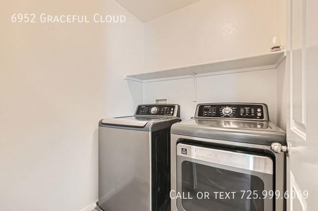 Building Photo - **Free 1st Month** Remodeled  2-story home...