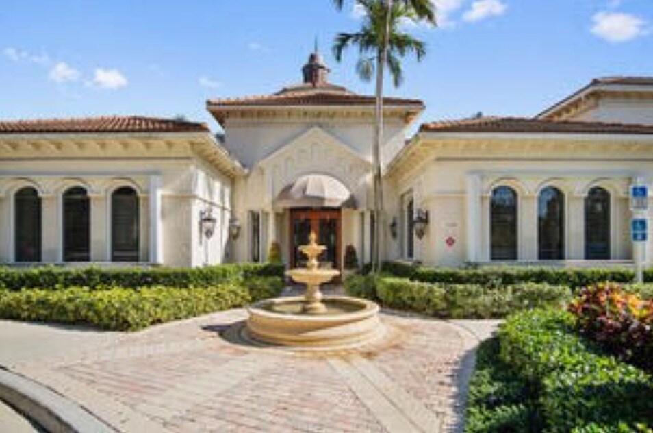 Building Photo - 2204 Tuscany Way